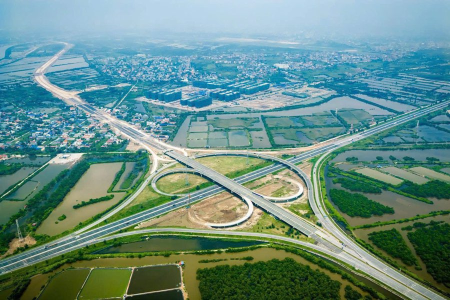 Nút giao cao tốc, dự án ở phía sau